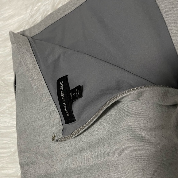 4𝒇𝒐𝒓$50 BANANA REPUBLIC pencil skirt gray with fron pattern Size6P - Picture 8 of 11
